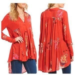 Field Of Butterflies Semi-Sheer Tunic Size L